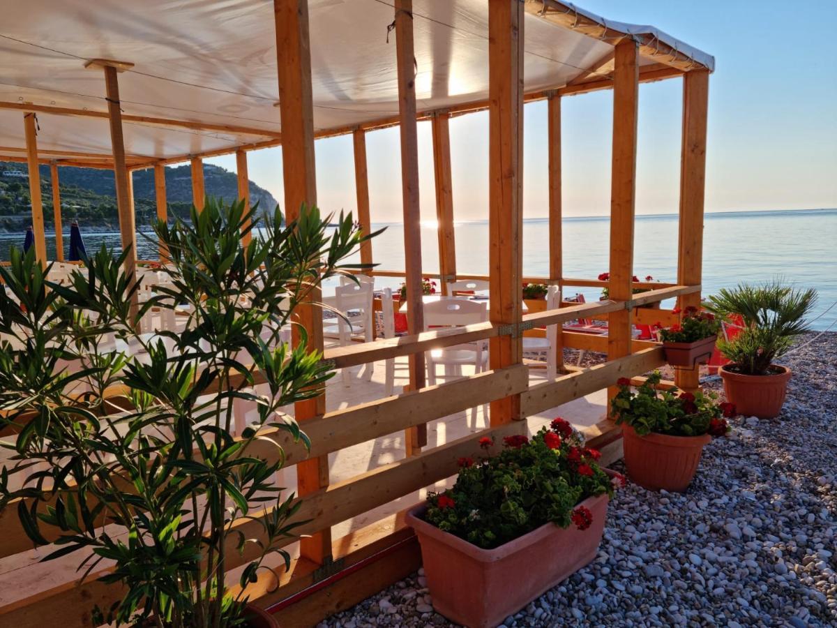 מאטינאטה Apartments Villaggio Riccio מראה חיצוני תמונה