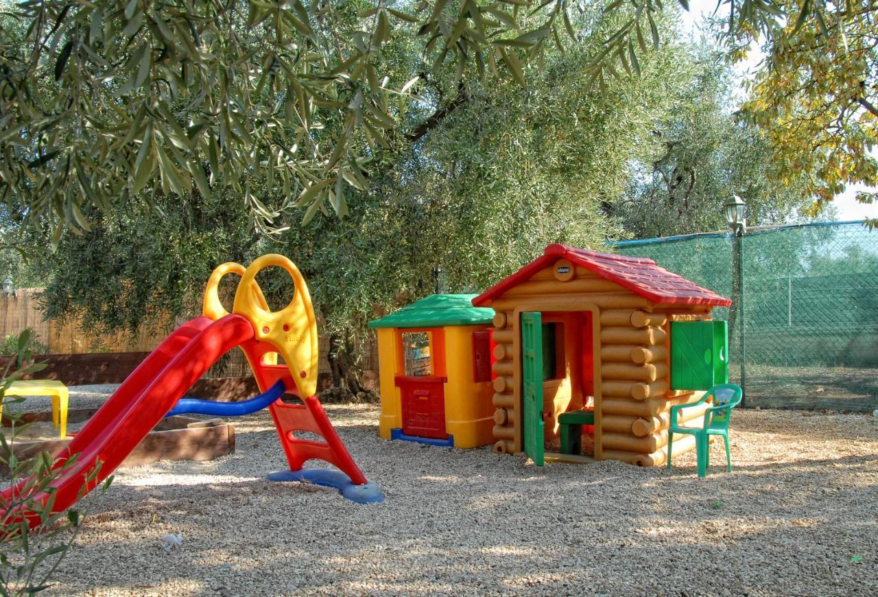 מאטינאטה Apartments Villaggio Riccio מראה חיצוני תמונה